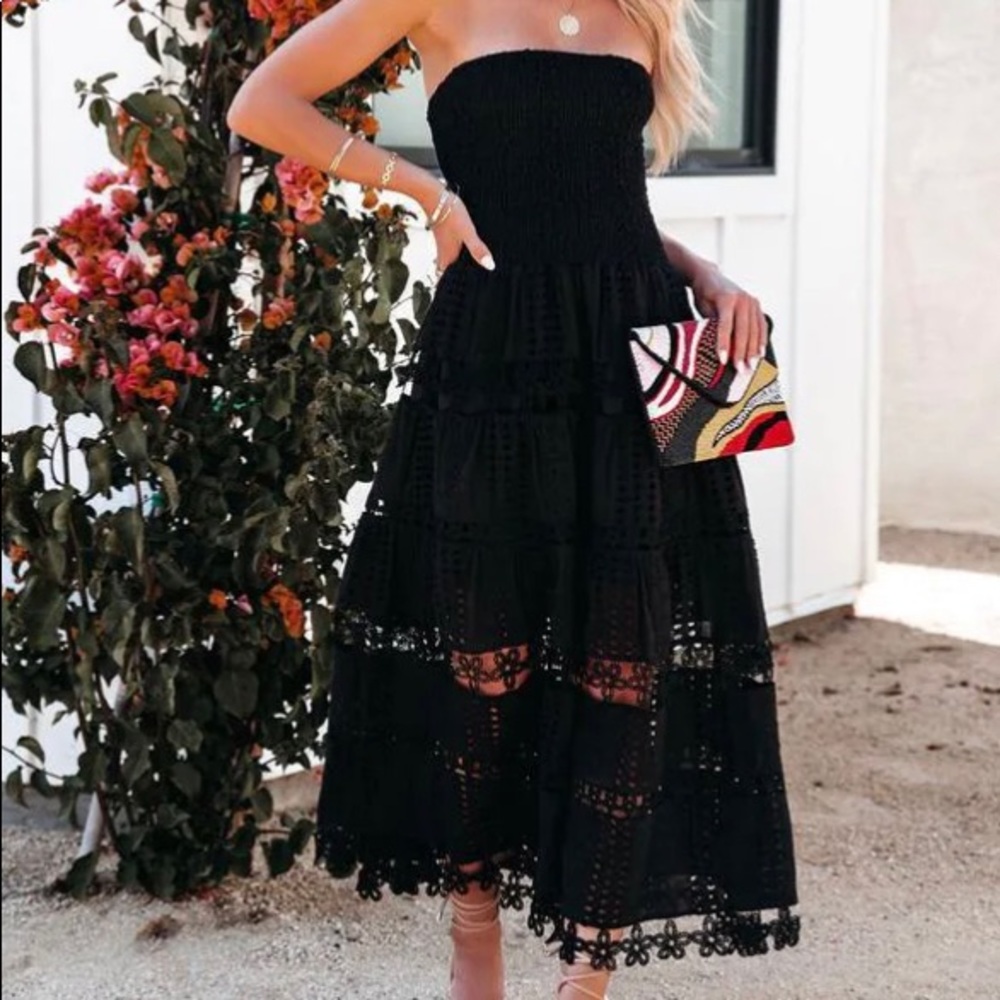 UNDERWOOD STRAPLESS SMOCKED CROCHET MIDI DRESS